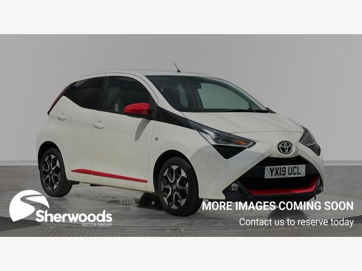 Toyota AYGO 1.0 VVT-i X-trend Funroof X-shift Euro 6 5dr