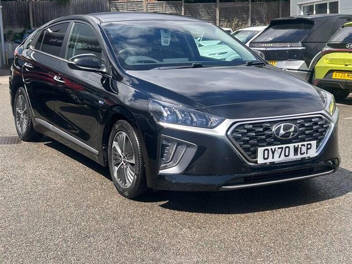 Hyundai IONIQ 1.6 H-GDi 8.9kWh Premium SE DCT Euro 6 (s/s) 5dr Hyundai IONIQ 1.6 H-GDi 8.9kWh Premium SE DCT Euro 6 (s/s) 5dr