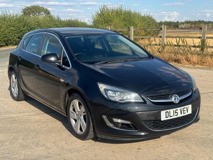 Vauxhall Astra 2.0 CDTi EcoFLEX SRi Euro 5 (s/s) 5dr