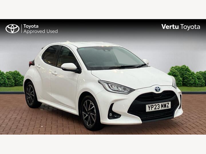 Toyota Yaris 1.5 VVT-h Design E-CVT Euro 6 (s/s) 5dr