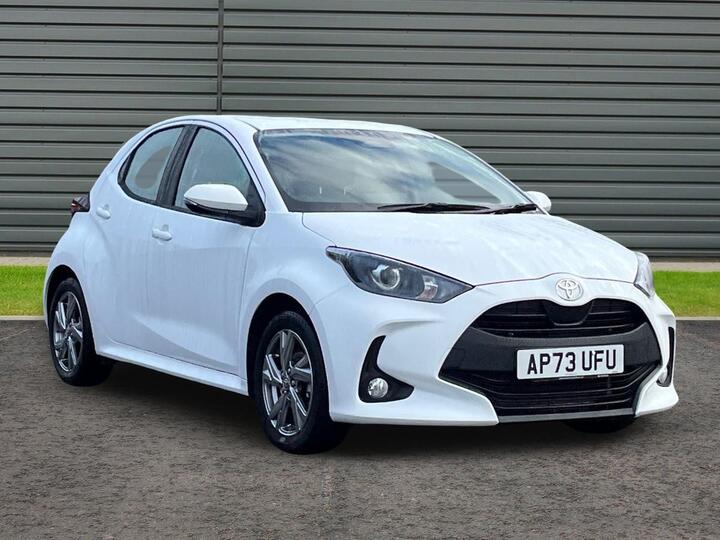 Toyota Yaris 1.5 VVT-h Icon E-CVT Euro 6 (s/s) 5dr