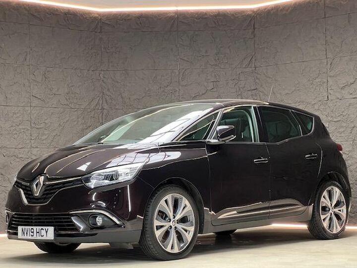 Renault SCENIC 1.3 TCe Signature Euro 6 (s/s) 5dr