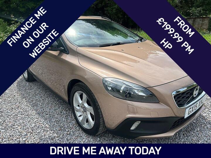 Volvo V40 Cross Country 1.6 D2 Lux Nav Powershift Euro 5 (s/s) 5dr Volvo V40 Cross Country 1.6 D2 Lux Nav Powershift Euro 5 (s/s) 5dr