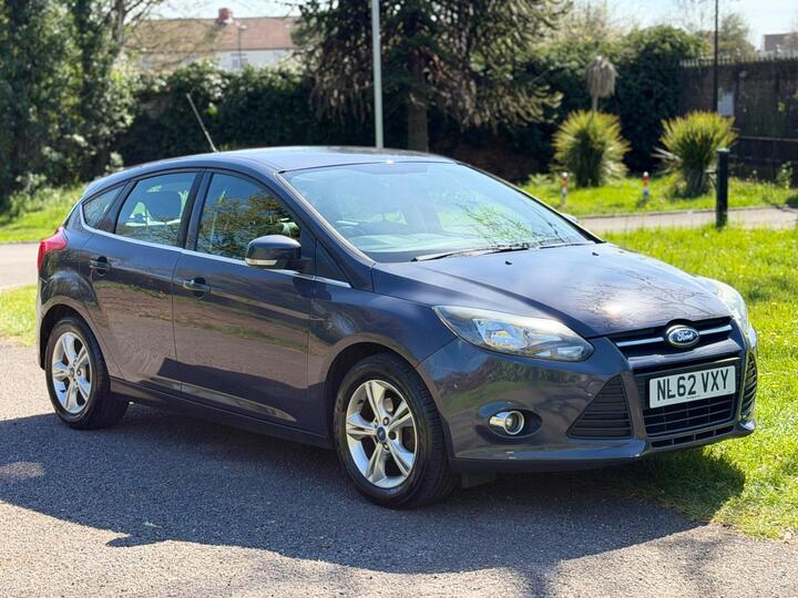 Ford Focus 1.6 Zetec Euro 5 5dr