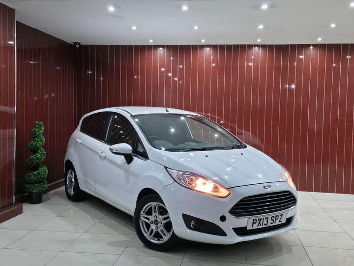 Ford Fiesta 1.0T EcoBoost Zetec Euro 5 (s/s) 5dr