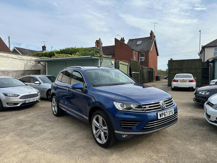Volkswagen Touareg 3.0 TDI V6 R-Line Plus Tiptronic 4WD Euro 6 (s/s) 5dr
