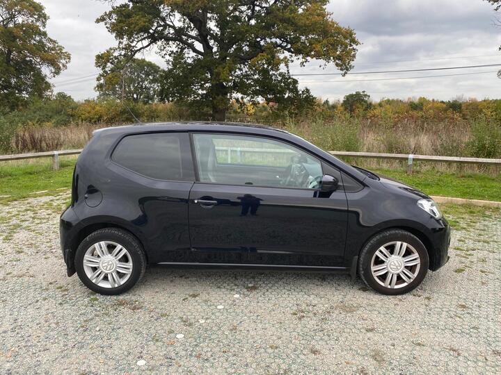 Volkswagen Up! 1.0 High Up! Euro 6 3dr Volkswagen Up! 1.0 High Up! Euro 6 3dr