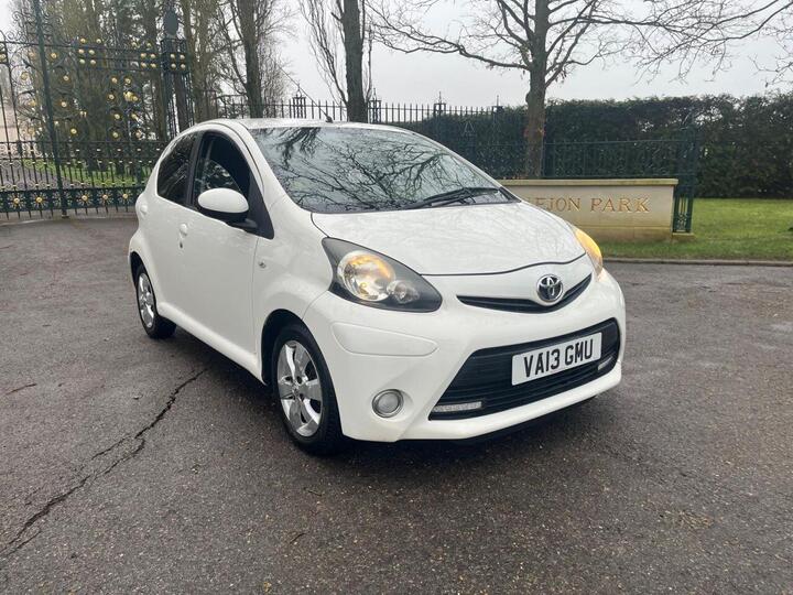 Toyota AYGO 1.0 VVT-i Fire Euro 5 5dr