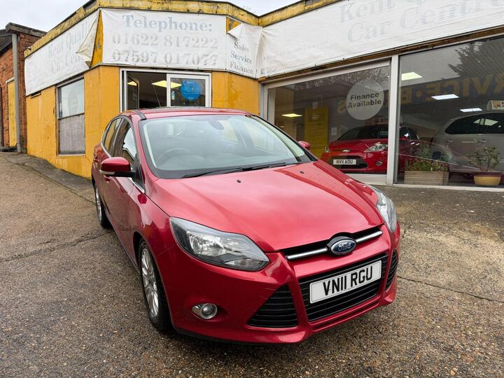 Ford Focus 1.6T EcoBoost Titanium Euro 5 (s/s) 5dr