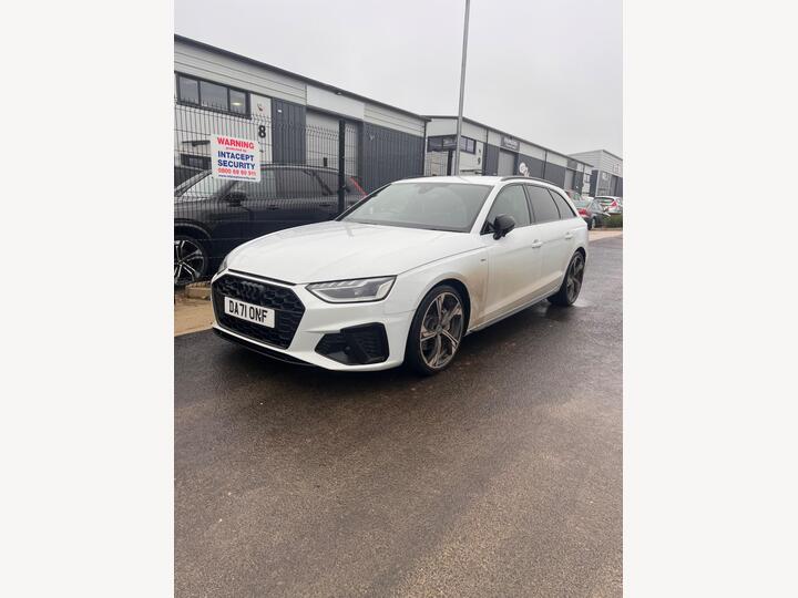 Audi A4 Avant 2.0 TDI 40 Black Edition S Tronic Quattro Euro 6 (s/s) 5dr