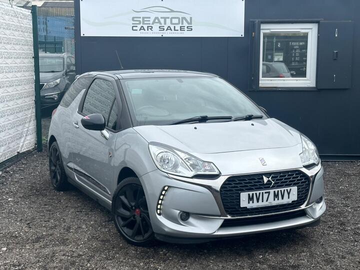 DS AUTOMOBILES DS 3 1.6 BlueHDi Performance Line Euro 6 (s/s) 3dr DS AUTOMOBILES DS 3 1.6 BlueHDi Performance Line Euro 6 (s/s) 3dr