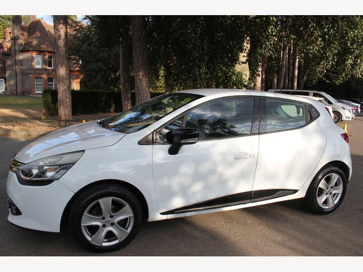 Renault Clio 1.2 16V Dynamique MediaNav Euro 5 5dr
