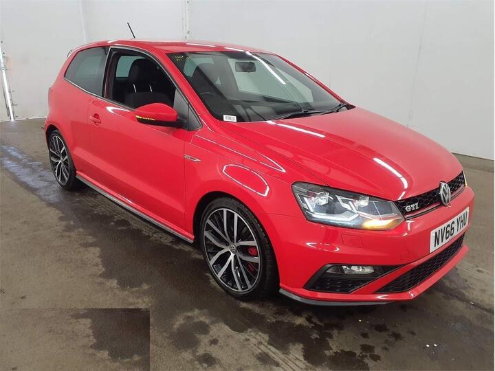 Volkswagen Polo 1.8 TSI BlueMotion Tech GTI DSG Euro 6 (s/s) 3dr Volkswagen Polo 1.8 TSI BlueMotion Tech GTI DSG Euro 6 (s/s) 3dr