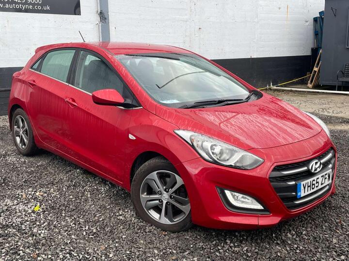 Hyundai I30 1.6 CRDi Blue Drive SE DCT Euro 6 (s/s) 5dr Hyundai I30 1.6 CRDi Blue Drive SE DCT Euro 6 (s/s) 5dr