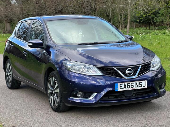 Nissan Pulsar 1.2 DIG-T N-Connecta Euro 6 (s/s) 5dr Nissan Pulsar 1.2 DIG-T N-Connecta Euro 6 (s/s) 5dr