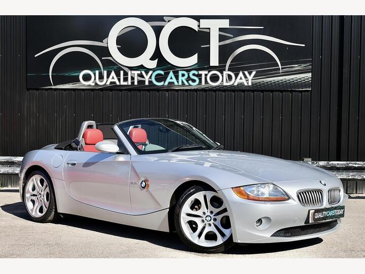 BMW Z4 Roadster + 3.0 Straight Six + Manual  + 1 Lady Owner
