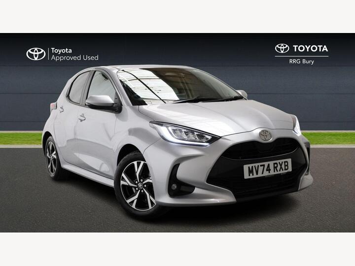 Toyota Yaris 1.5 VVT-h Design E-CVT Euro 6 (s/s) 5dr