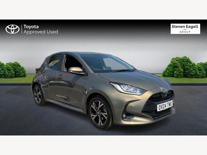 Toyota Yaris 1.5 VVT-h Design E-CVT Euro 6 (s/s) 5dr