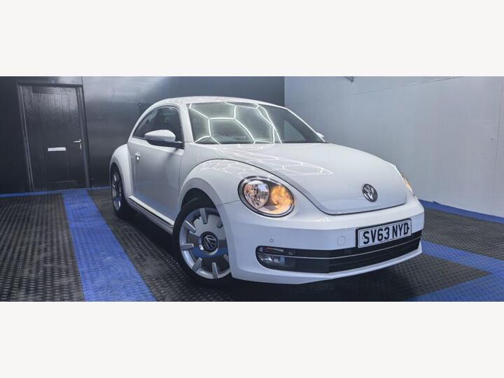Volkswagen BEETLE 1.6 TDI BlueMotion Tech Design Euro 5 (s/s) 3dr Volkswagen BEETLE 1.6 TDI BlueMotion Tech Design Euro 5 (s/s) 3dr