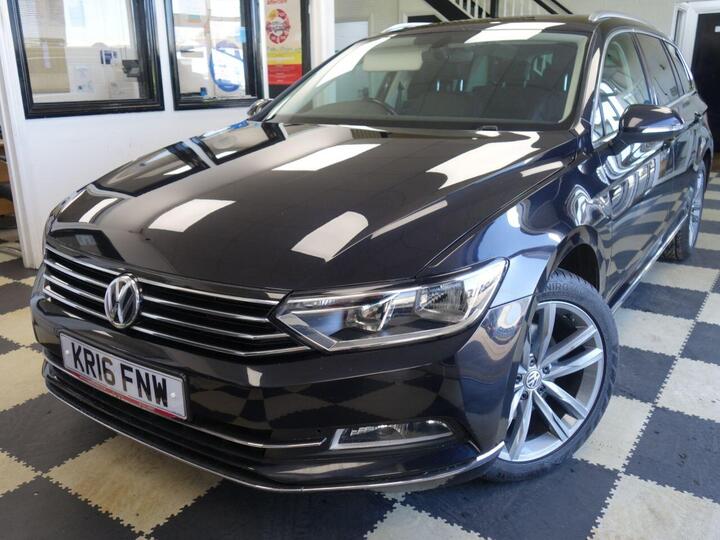 Volkswagen PASSAT 2.0 TDI BlueMotion Tech GT DSG Euro 6 (s/s) 5dr Volkswagen PASSAT 2.0 TDI BlueMotion Tech GT DSG Euro 6 (s/s) 5dr