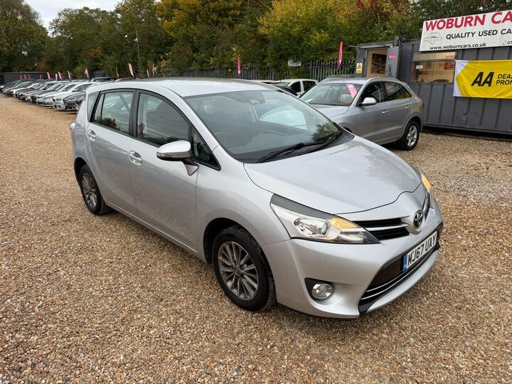 Toyota Verso 1.6 V-Matic Icon Euro 6 5dr (7 Seat) Toyota Verso 1.6 V-Matic Icon Euro 6 5dr (7 Seat)