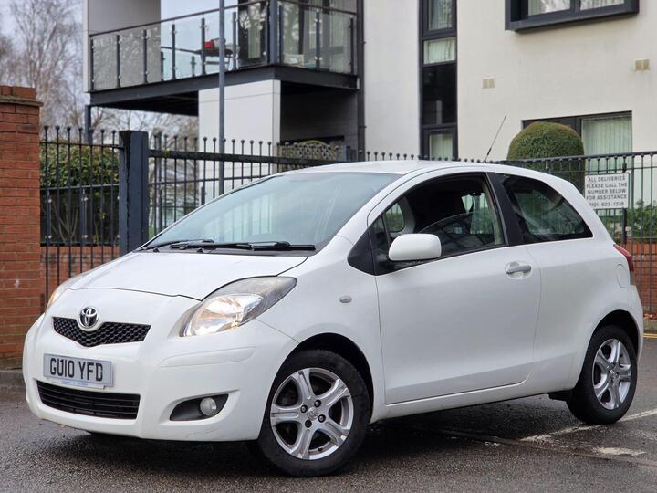 Toyota Yaris 1.4 D-4D TR Euro 4 3dr Toyota Yaris 1.4 D-4D TR Euro 4 3dr