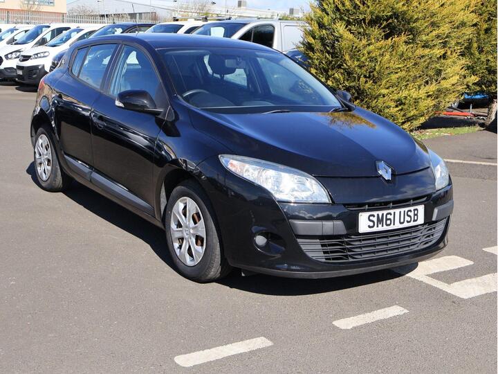 Renault MEGANE 1.6 16V Pzaz Euro 5 5dr