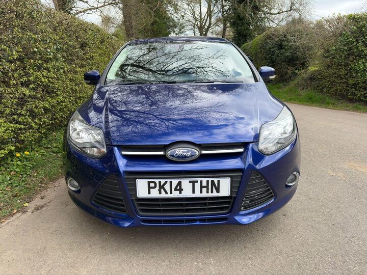 Ford Focus 1.0T EcoBoost Zetec Navigator Euro 5 (s/s) 5dr