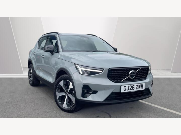 Volvo XC40 2.0 B3 MHEV Plus Dark DCT Auto Euro 6 (s/s) 5dr