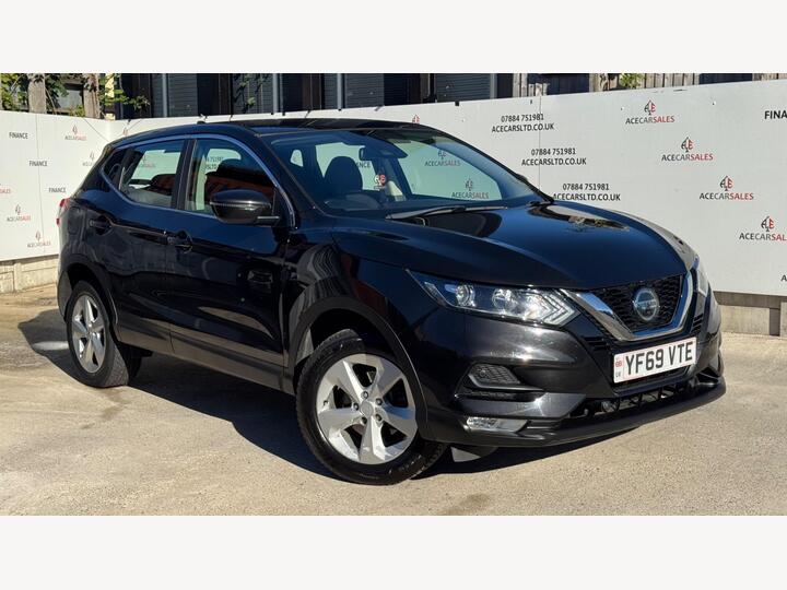 Nissan Qashqai 1.3 DIG-T Acenta Premium Euro 6 (s/s) 5dr