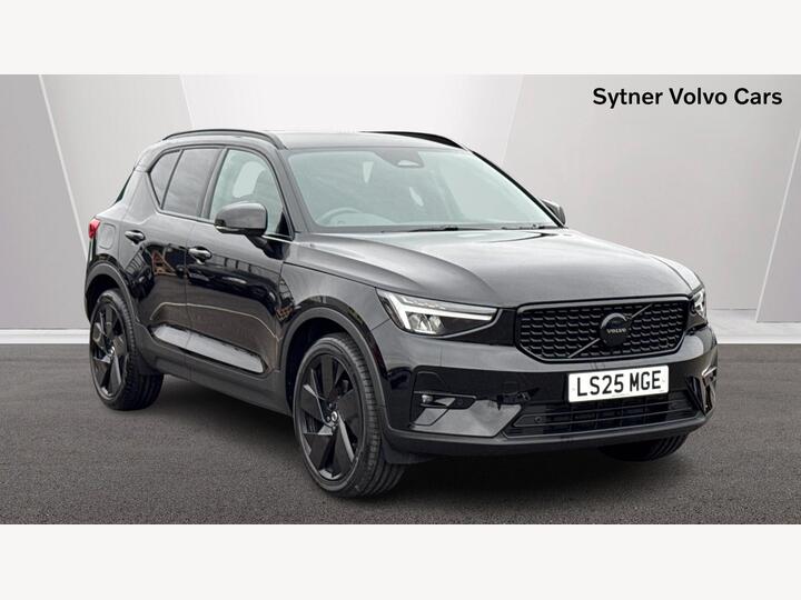Volvo XC40 2.0 B4 MHEV Plus Black Edition DCT Auto Euro 6 (s/s) 5dr