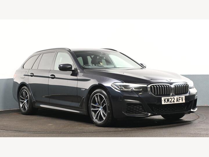 BMW 5 Series 2.0 530e 12kWh M Sport Touring Steptronic Euro 6 (s/s) 5dr BMW 5 Series 2.0 530e 12kWh M Sport Touring Steptronic Euro 6 (s/s) 5dr