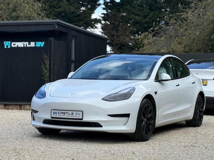 Tesla Model 3 Standard Range Plus Auto RWD 4dr