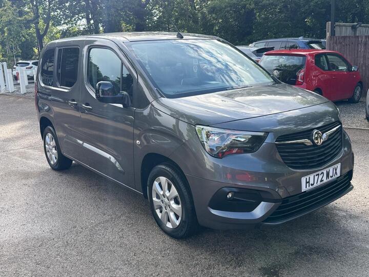 Vauxhall Combo Life 1.5 Turbo D SE Euro 6 (s/s) 5dr Vauxhall Combo Life 1.5 Turbo D SE Euro 6 (s/s) 5dr