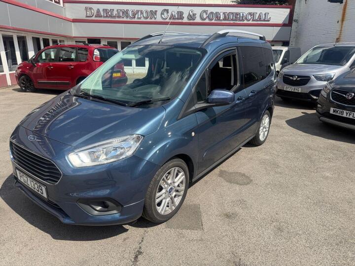 Ford TOURNEO COURIER 1.0 EcoBoost Titanium Euro 6 5dr