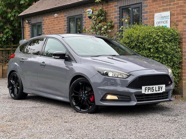 Ford Focus 2.0T EcoBoost ST-3 Euro 6 (s/s) 5dr