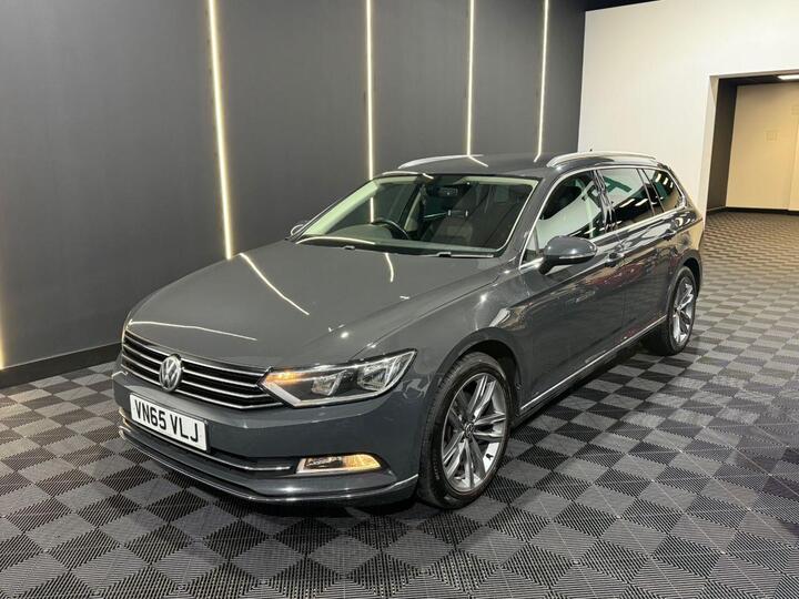Volkswagen PASSAT 2.0 TDI BlueMotion Tech GT DSG Euro 6 (s/s) 5dr Volkswagen PASSAT 2.0 TDI BlueMotion Tech GT DSG Euro 6 (s/s) 5dr