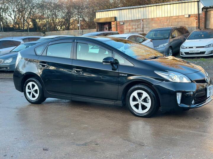 Toyota Prius 1.8 VVT-h Hatchback 5dr Petrol Plug-in Hybrid CVT Euro 6 (s/s) (136 Ps)
