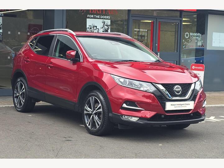 Nissan Qashqai 1.2 DIG-T N-Connecta Euro 6 (s/s) 5dr
