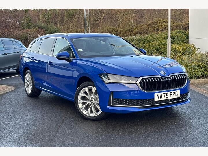 Skoda Superb 1.5 TSI IV 25.7kWh SE L DSG Euro 6 (s/s) 5dr Skoda Superb 1.5 TSI IV 25.7kWh SE L DSG Euro 6 (s/s) 5dr