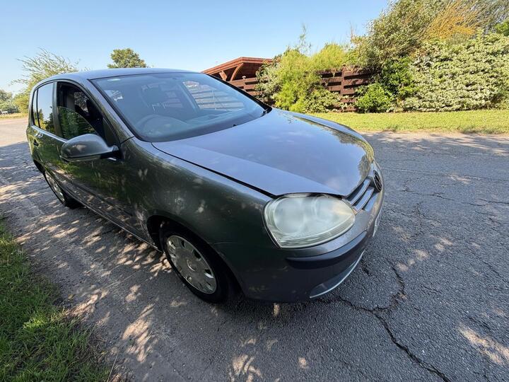 Volkswagen Golf 1.6 FSI S 5dr