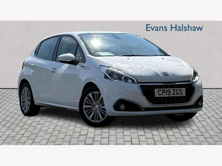 Peugeot 208 1.2 PureTech Signature Euro 6 (s/s) 5dr