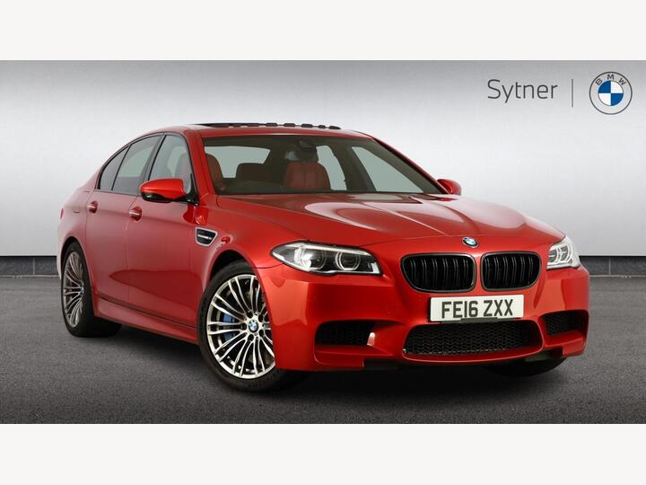BMW M5 4.4 V8 DCT Euro 6 (s/s) 4dr