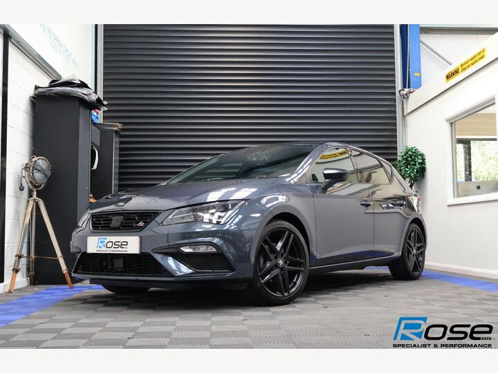 SEAT Leon 1.5 TSI EVO FR Black Edition Euro 6 (s/s) 5dr