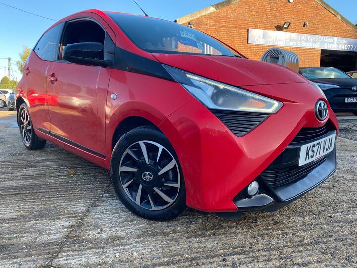 Toyota AYGO 1.0 VVT-i X-trend Euro 6 (s/s) 5dr Toyota AYGO 1.0 VVT-i X-trend Euro 6 (s/s) 5dr
