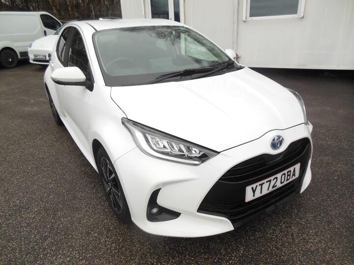 Toyota Yaris 1.5 VVT-h Design E-CVT Euro 6 (s/s) 5dr
