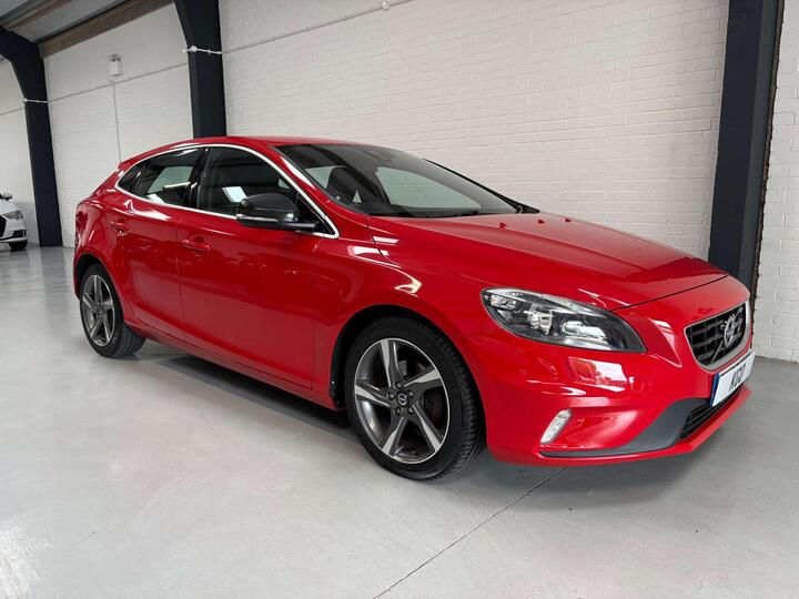 Volvo V40 1.6 D2 R-Design Euro 5 (s/s) 5dr