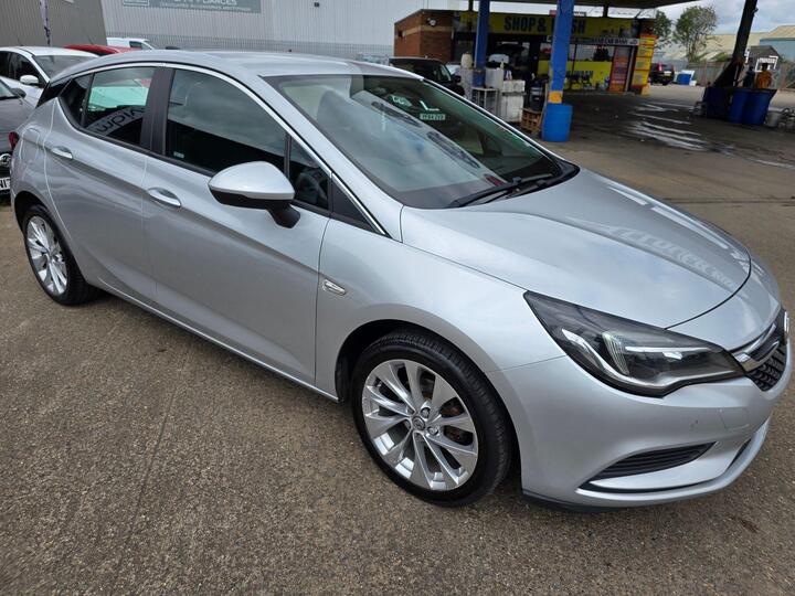 Vauxhall Astra 1.4i Tech Line Euro 6 5dr