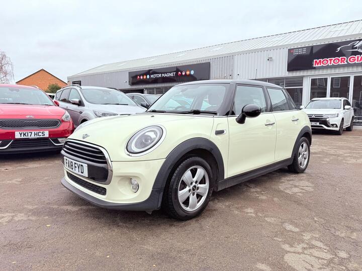 MINI Hatch 1.5 Cooper Euro 6 (s/s) 5dr