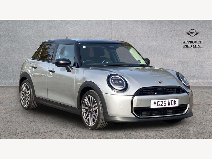 MINI Cooper 1.5C Classic Steptronic Euro 6 (s/s) 5dr